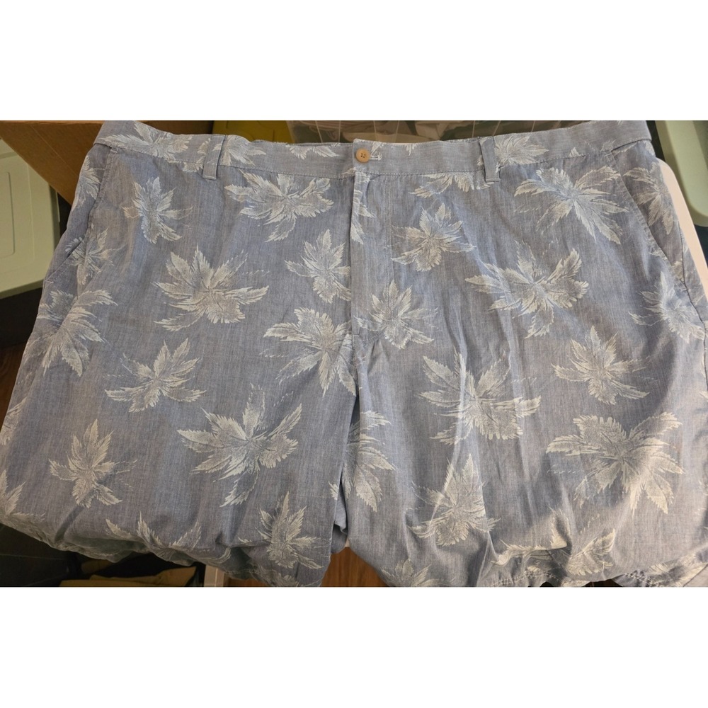 IZOD  Saltwater Blue Palm Leaves Shorts SZ 52